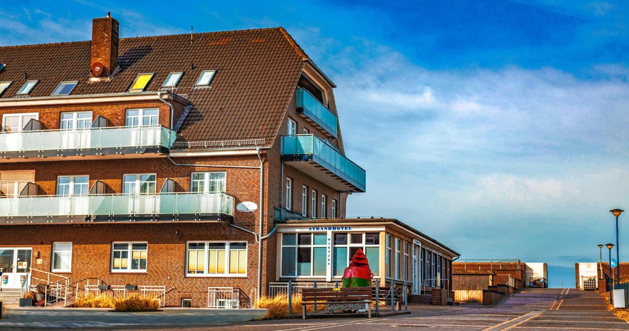 באלטרום Strandhotel Wietjes מראה חיצוני תמונה